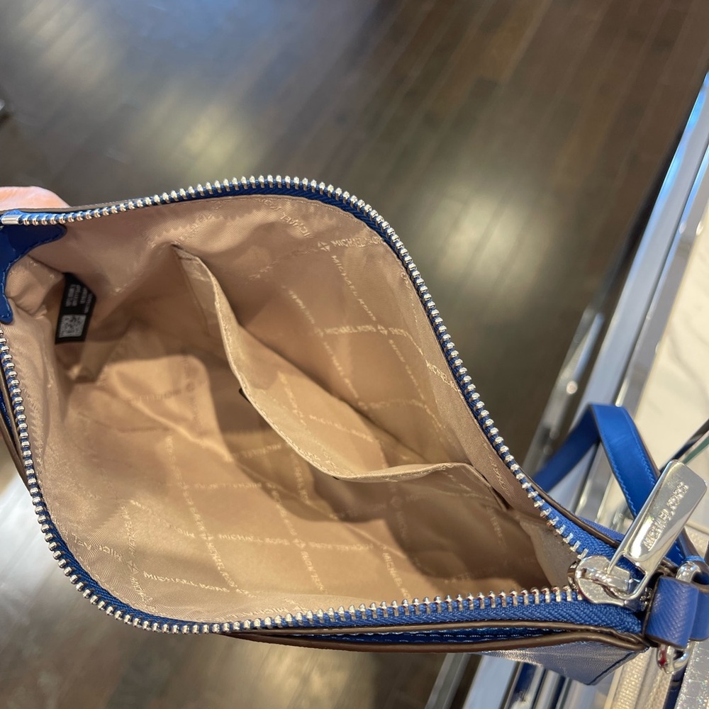 MICHAEL KORS Arden Medium Crossbody XBODY Bag
Galaxy Blue 
NWT - Picture 10 of 16